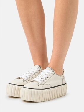 Chunky Platform Diesel Cream Canvas Low-Top Sneakers